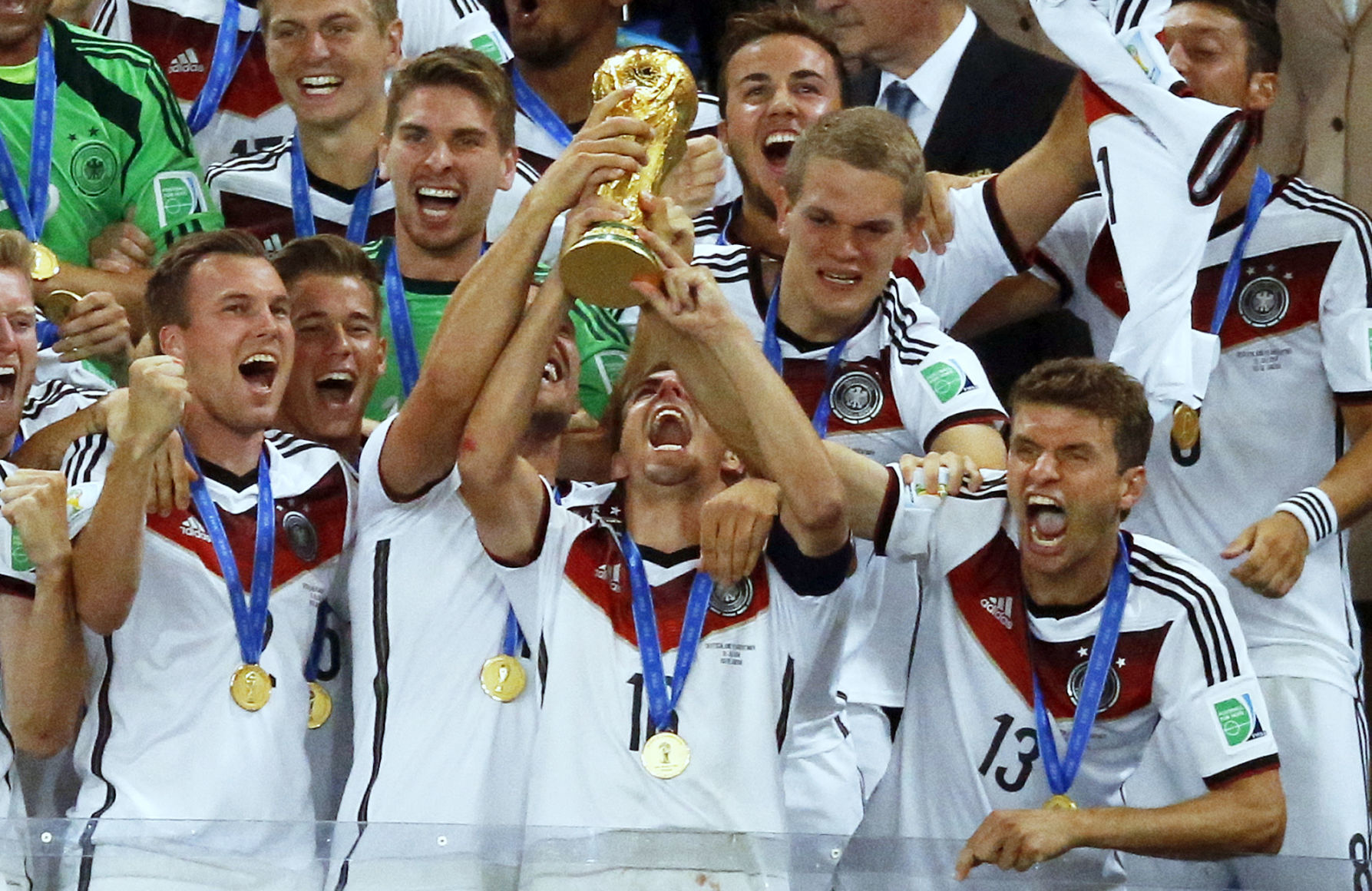 2014: Germany scores in extra time to win World Cup final